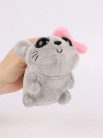 PlüssPlüss Sad Hamster, szomorú hörcsög figura, amely zenél és mosolyt csal az arcokra.Sad Hamster, szomorú hörcsög figura, amely zenél és mosolyt csal az arcokra.